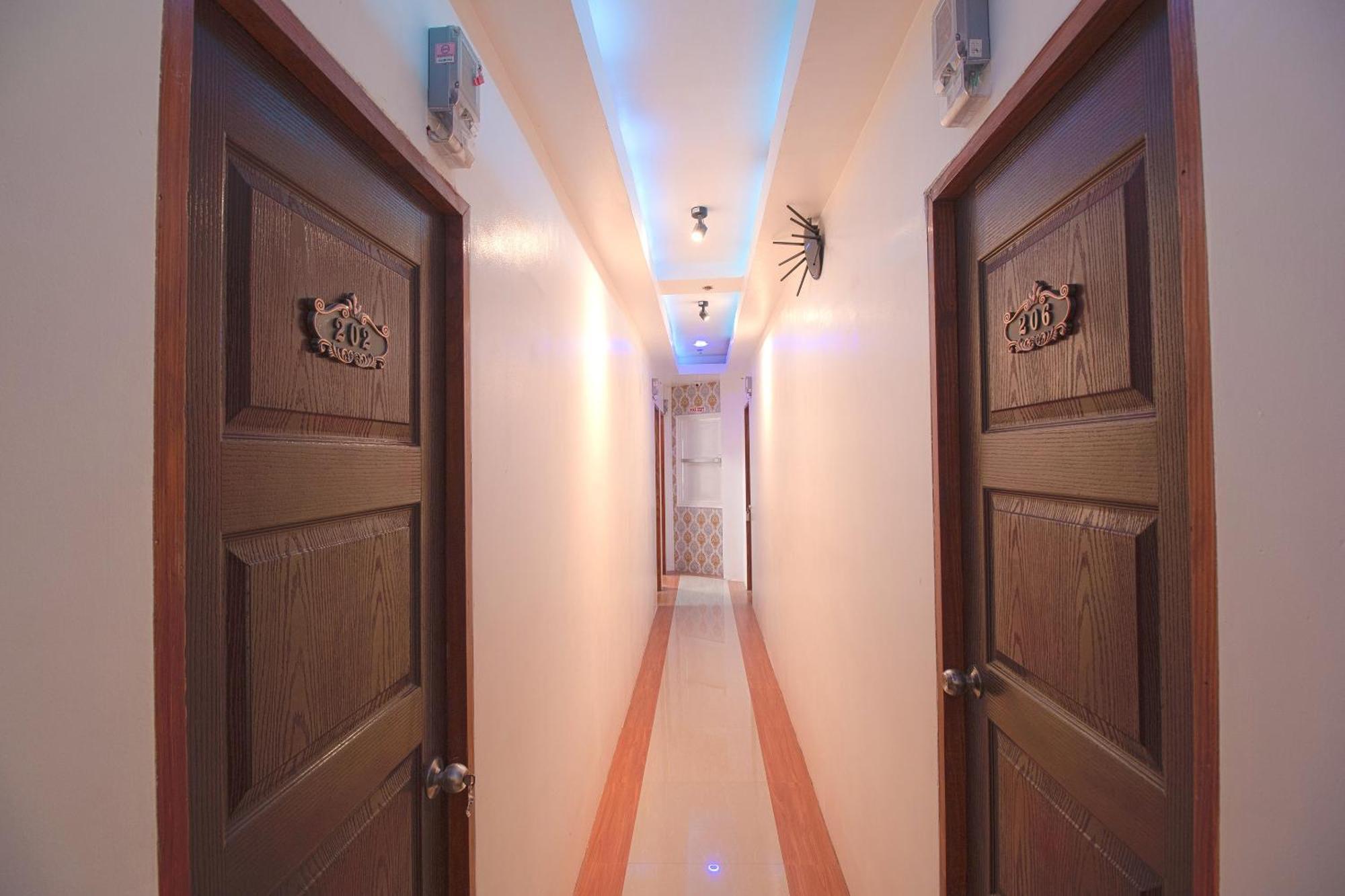 Oyo 685 K Fortune Apartelle Lapu-Lapu City Exteriér fotografie