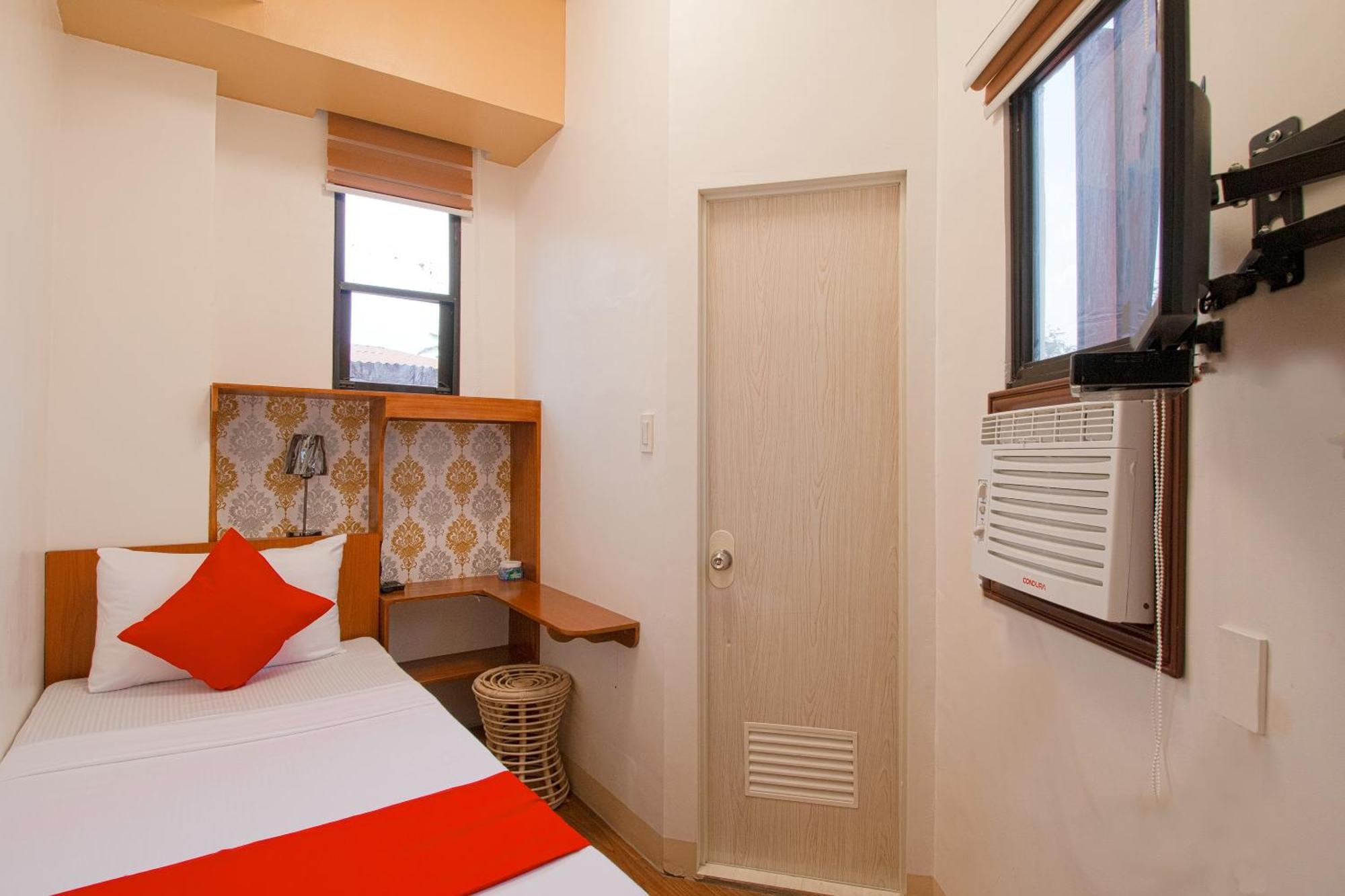 Oyo 685 K Fortune Apartelle Lapu-Lapu City Exteriér fotografie